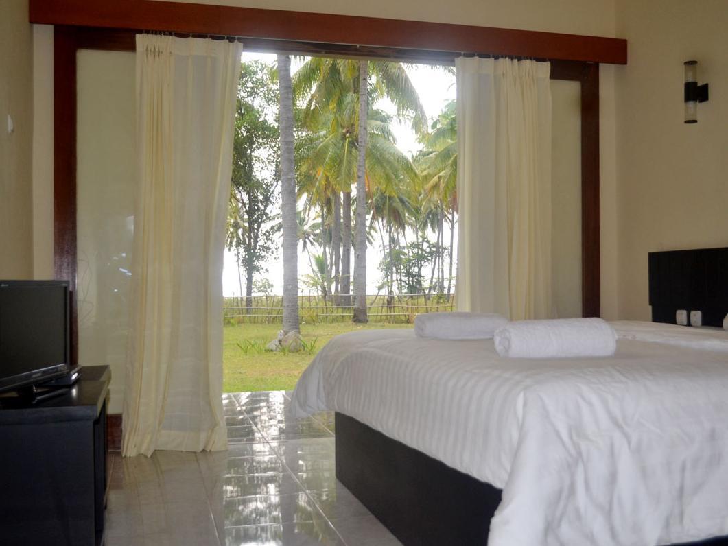 Gondang Beach Hotel Гили Траванган Экстерьер фото